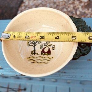 Poppytrail Homestead Bowl